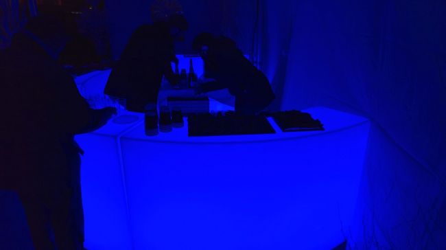 Location de bar lumineux en Normandie pour cocktail